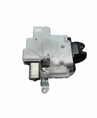 Nissan X-Trail T32 Tailgate lock latch 