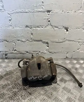 Toyota RAV 4 (XA40) Front brake caliper