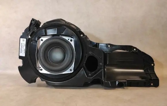 Audi A7 S7 4G Subwoofer speaker 4G8035298A
