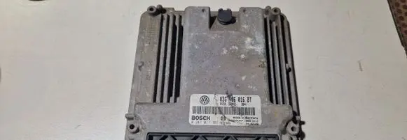 Volkswagen Touran I Engine control unit/module 03G906016BT