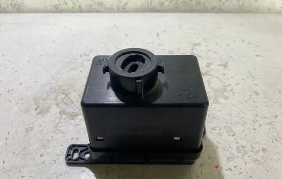 Dodge Journey Ignition lock P68210155AA