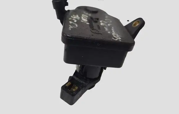 Mercedes-Benz CLS C219 Intake manifold valve actuator/motor A6421500494Q2