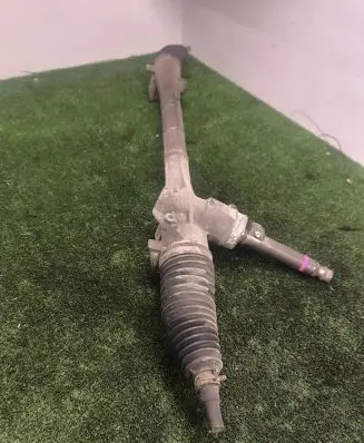Toyota Avensis T270 Steering rack 4550005040 8L060250