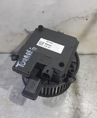 Volkswagen Touareg III Heater fan/blower 4M1820021B
