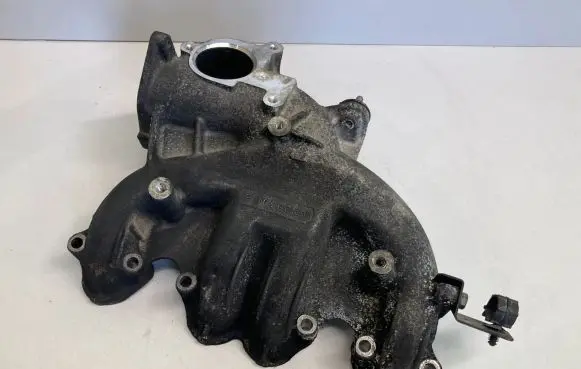 Audi A4 S4 B7 8E 8H Intake manifold 038129713BM