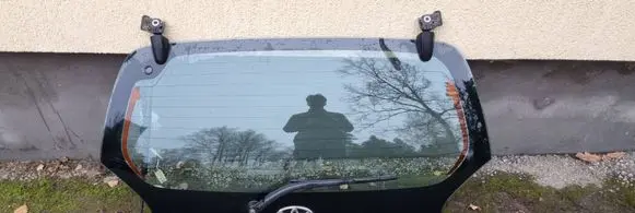 Toyota Aygo AB10 Rear windscreen/windshield window 