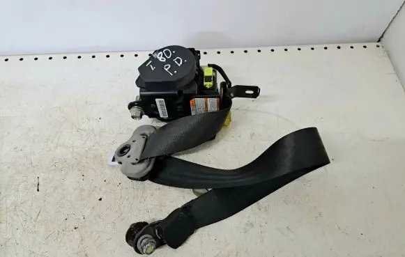 Honda Accord Front seatbelt