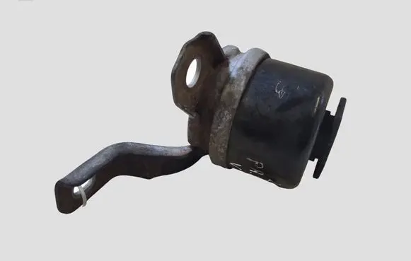 Volvo XC60 Engine mount bracket 31330135