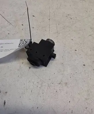 BMW 7 E65 E66 Tailgate opening switch 613169020891