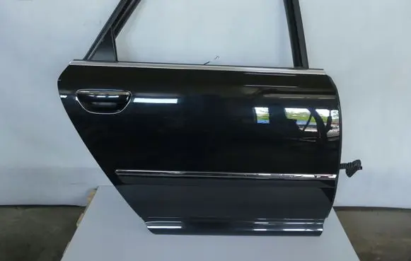 Audi A8 S8 D3 4E Rear door