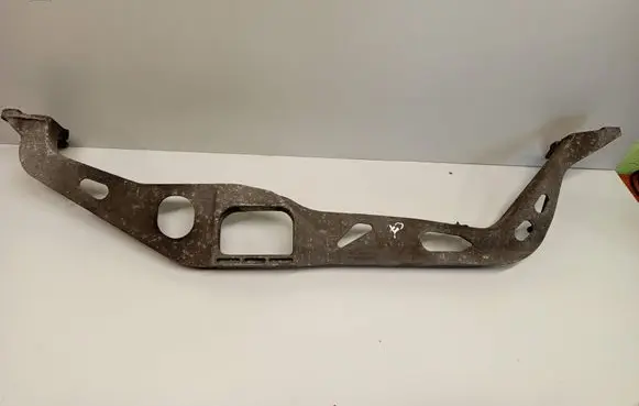 Audi A6 C7 Engine mounting bracket 8K0199521Q