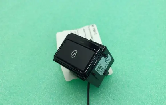 Jaguar F-Pace Central locking switch button GX7314017FC