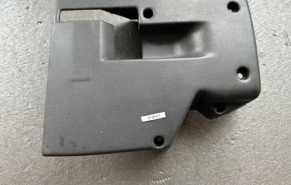 Nissan Patrol Y60 Steering wheel column trim 4847001J01 4847001J00