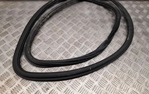 Audi Q5 SQ5 Front door rubber seal 80A831721B