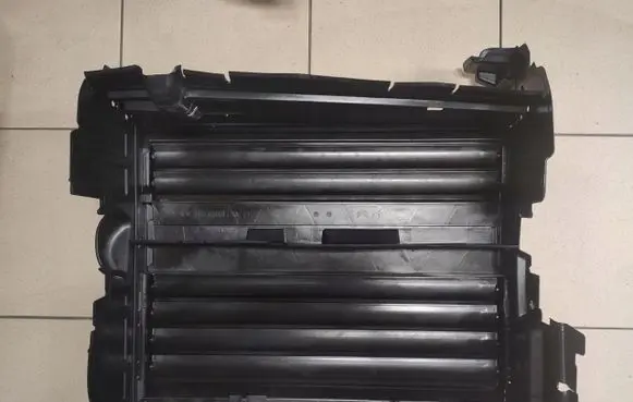 DS Automobiles 3 Crossback Intercooler air guide/duct channel