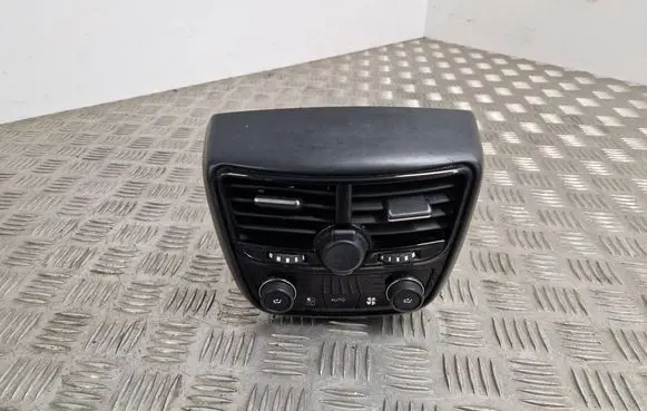 Peugeot 508 Rear air vent grill 96866080877