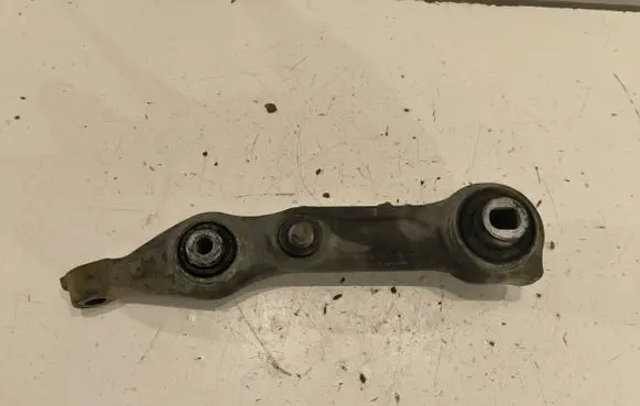 Mercedes-Benz E W211 Front control arm 2113331114