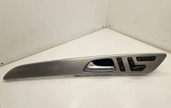 Mercedes-Benz GL X166 Other front door trim element 1667203922