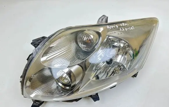Toyota Auris 150 Headlight/headlamp 81150025002243