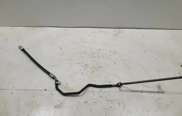 Gearbox oil cooler pipe/hose