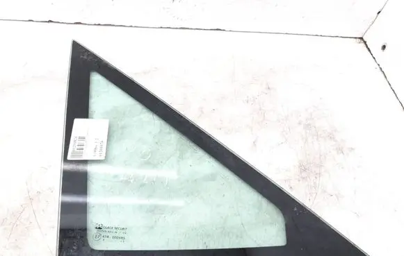 Peugeot Expert Front triangle window/glass DOT43AS2M134 43R000685