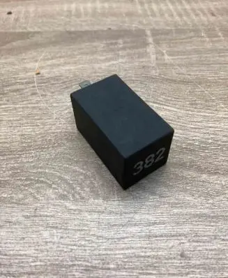 Audi A4 S4 B5 8D Other relay 4D0907131 382