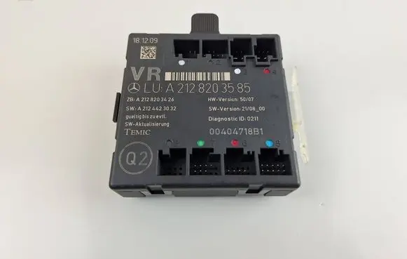 Mercedes-Benz C W204 Door control unit/module A2128203585 A2124423032 A2128203426