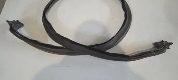 Bentley Continental Trunk rubber seal (body) 3W7825402