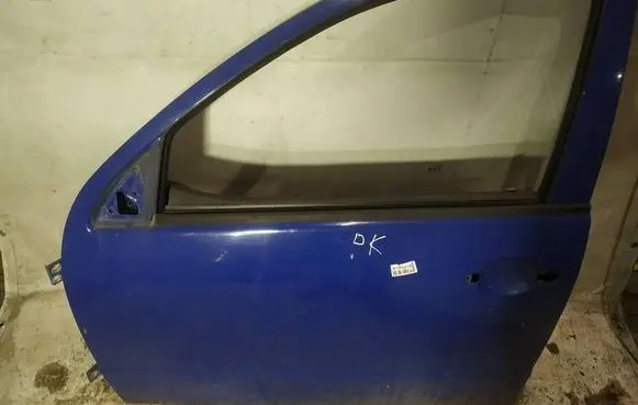 Skoda Fabia Mk1 (6Y) Front door melynos