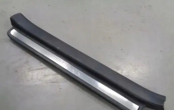 Toyota Avensis T250 Thresholds for All-terrain vehicles 