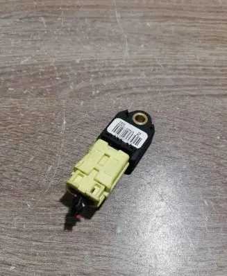 Toyota Yaris Airbag deployment crash/impact sensor 898310H010