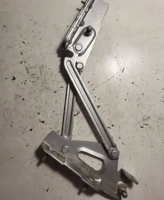 Peugeot 407 Tailgate/trunk/boot hinge DES71