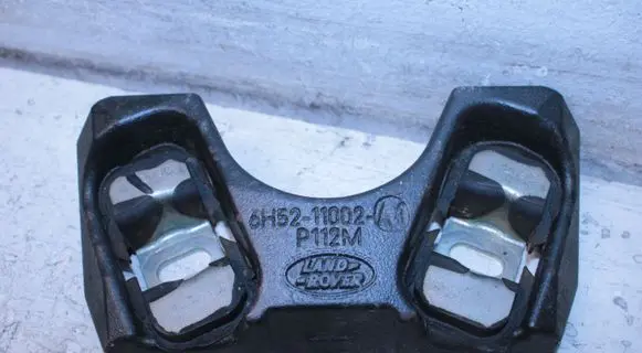 Land Rover Evoque I Front shock absorber mounting bracket 6H5211002