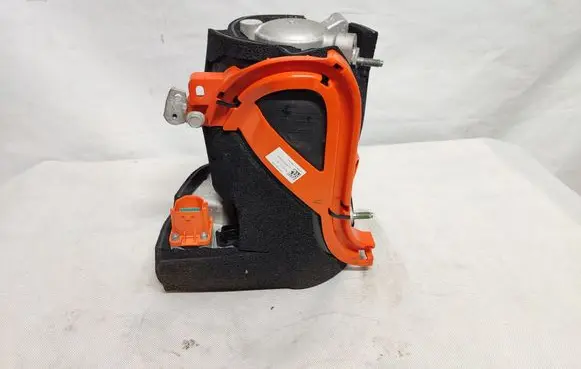 Tesla Model 3 Air conditioning (A/C) compressor (pump) 1582668 158266800F 150797105C