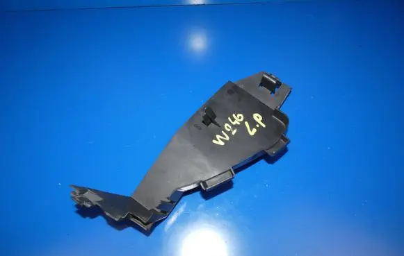 Mercedes-Benz B W246 W242 Intercooler air guide/duct channel A2468880038