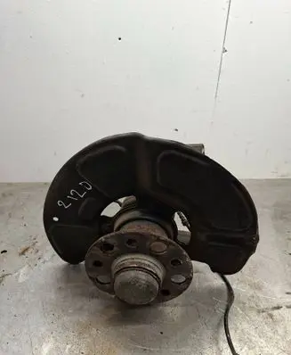 Mercedes-Benz E W212 Front wheel hub 21224