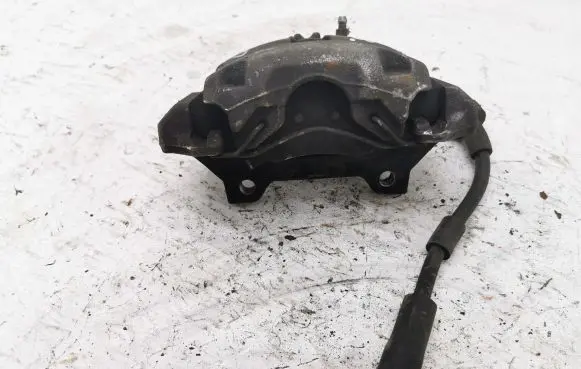 Fiat 500X Front brake caliper