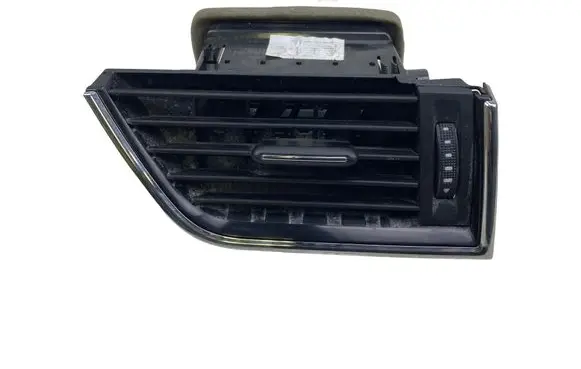 Skoda Octavia Mk3 (5E) Dashboard air vent grill cover trim 5E0819702A