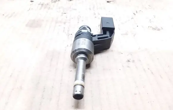 Seat Ibiza IV (6J,6P) Fuel injector 03C906036M