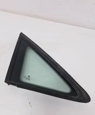 Volkswagen Touran I Front triangle window/glass 43R00048 DOT24AS2M68