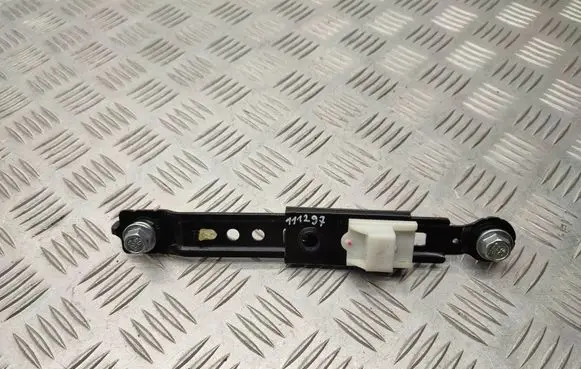 Hyundai Santa Fe Seat belt adjustment rail 