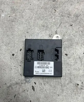 Mercedes-Benz E W211 Comfort/convenience module 2115452132