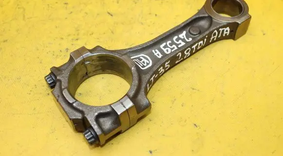 Volkswagen II LT Piston with connecting rod