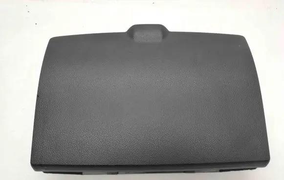 Nissan X-Trail T31 Glove box