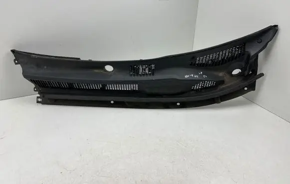 Toyota RAV 4 (XA20) Wiper trim 5570842110 5578142040 5370842130