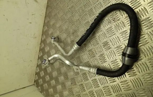 BMW 5 G60 G61 Air conditioning (A/C) pipe/hose 5A71533