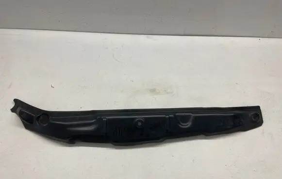 Fender end trim