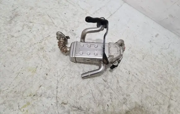 Ford Ranger EGR valve cooler LB5Z9F464A