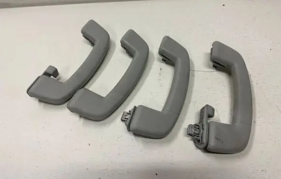 Skoda Superb B8 (3V) A set of handles for the ceiling 