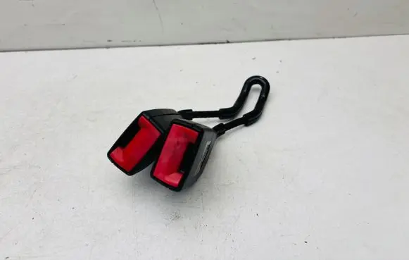 Volkswagen Golf IV Rear seatbelt buckle 1J0857488C